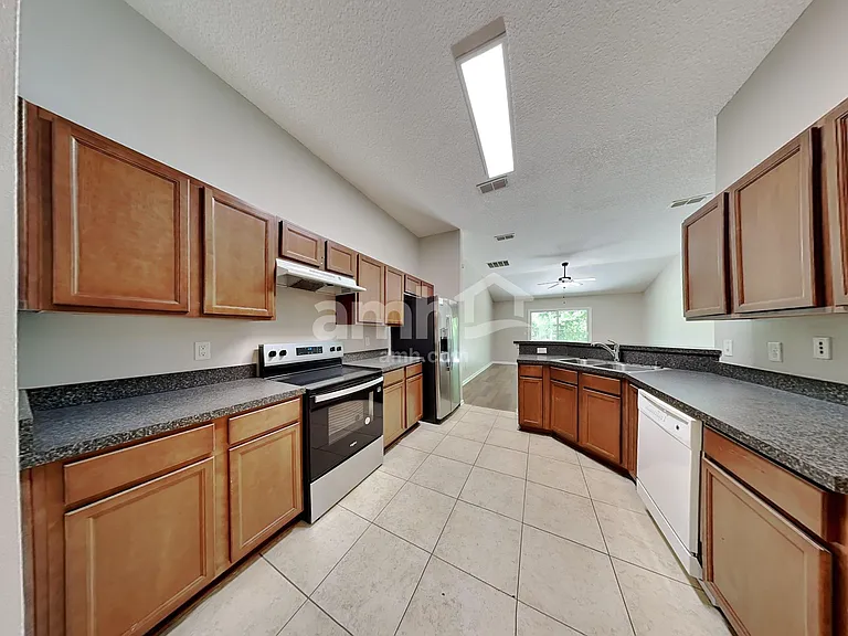 96473 Commodore Point Dr — Photo 3
