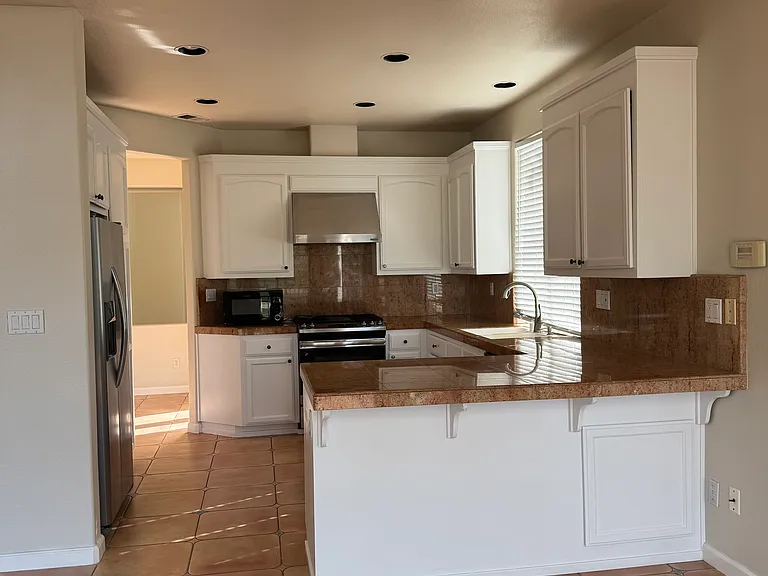5835 Killarney Cir — Photo 12