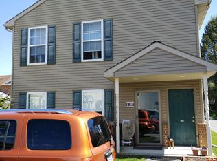 68 Gross St #B, Ephrata, PA 17522