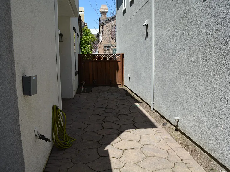 2523 Coldstream Way — Photo 22