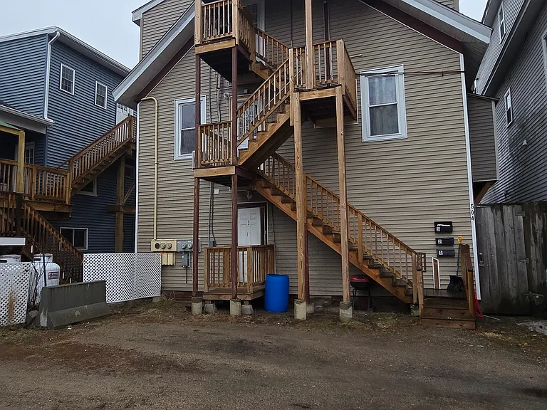 504 Main St #1 — Photo 2