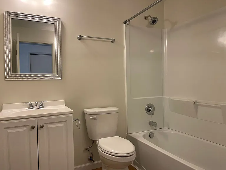 1603 S Grand Blvd — Photo 8