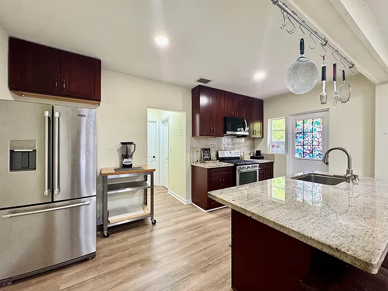 714 N Federal Hwy #1 — Photo 5
