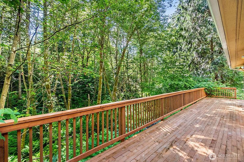 2nd image of 17818 SE Overlake Court
