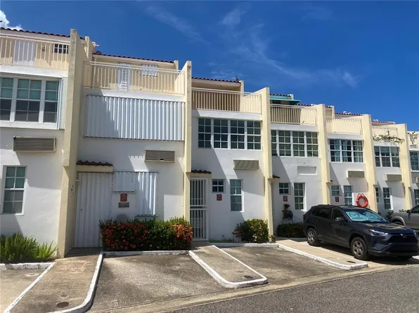 State Route 686 8.2 Atlantic View Courts I #Km-406, Vega Baja, PR 00693
