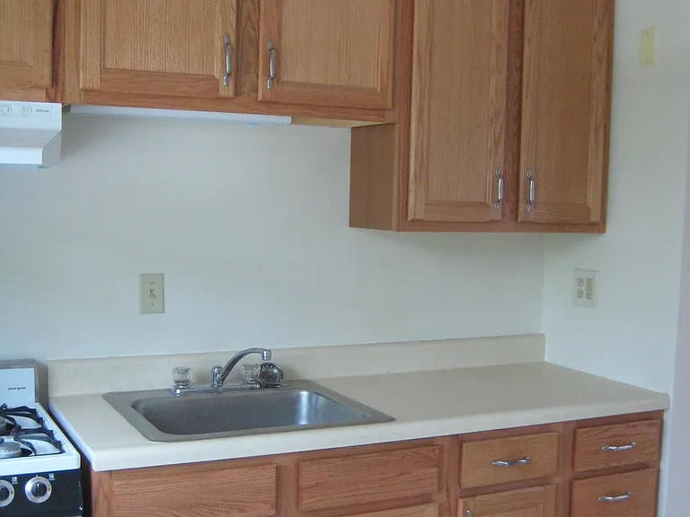 35 Probert St #7 — Photo 13
