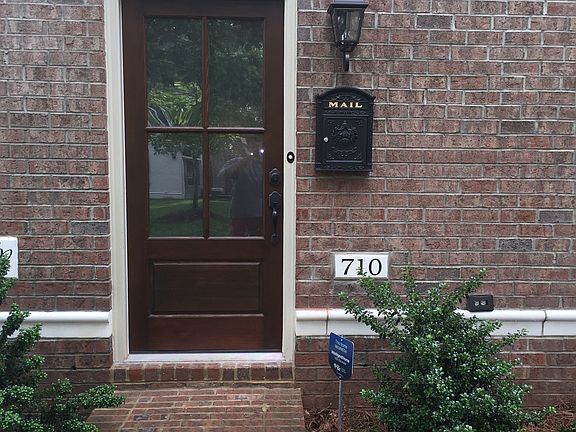 710 Kingsley Way