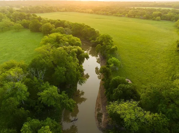 5101 Moccasin Bend Rd, Gatesville, TX 76528