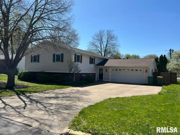 845 W Chase St, Macomb, IL 61455