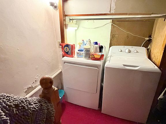 4th image of 4 Saint Mary Rd #2