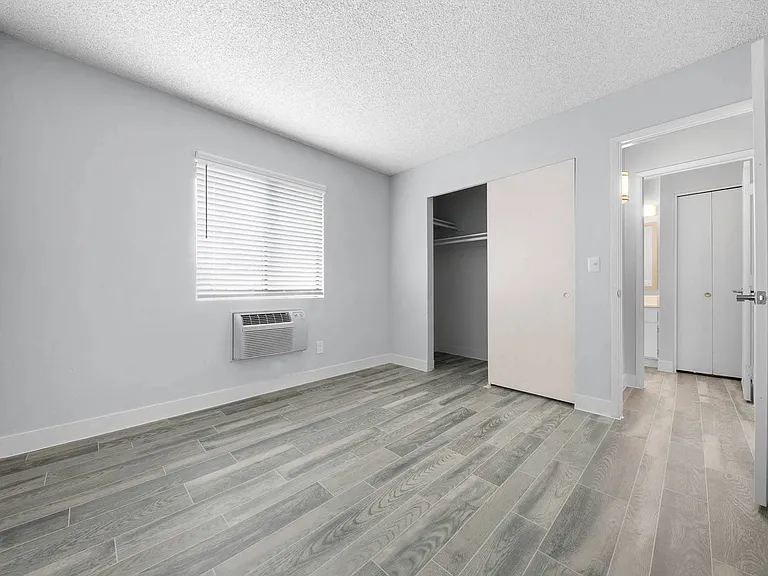 Vista Montana Apartments — Photo 12