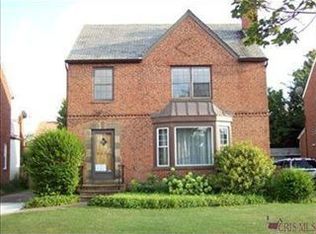 3870 Faversham Rd, University Heights, OH 44118