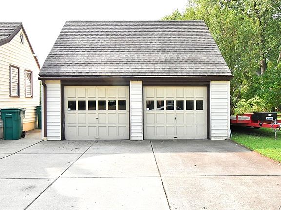 4th image of 4603 Lake Ave