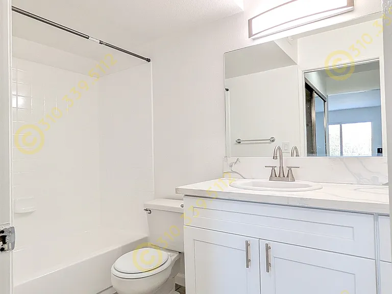 445 Hawthorne #313 — Photo 22