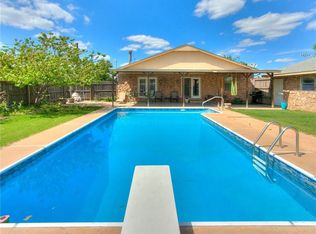 517 W Adams St, Crescent, OK 73028