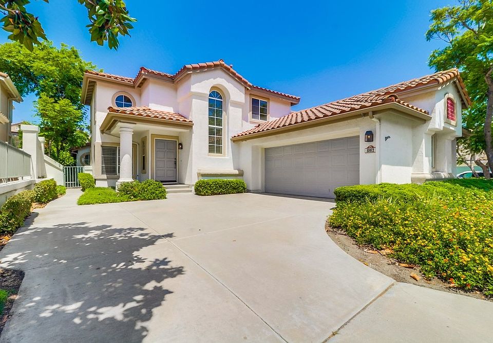 1st image of 1062 Torrey Pines Rd