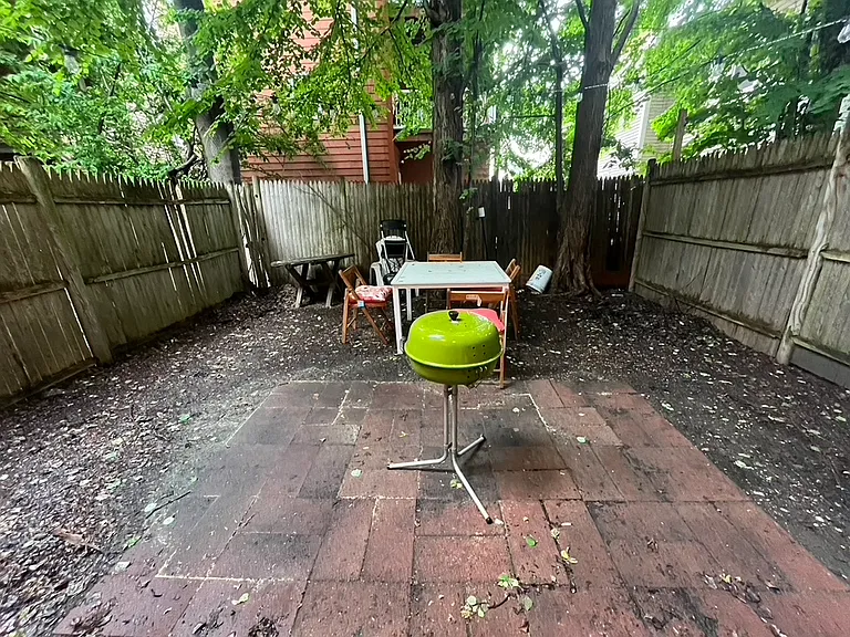 153 Erie St #153 — Photo 10