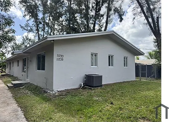 11735 NW 22nd Ct