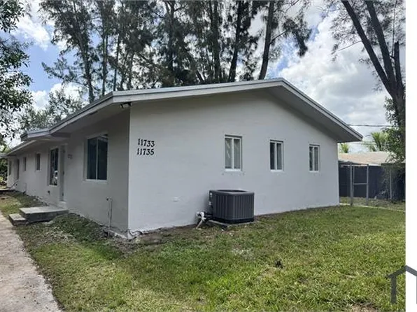 11735 NW 22nd Ct, Miami, FL 33167