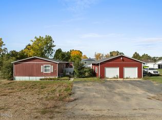 3817 2nd Ave E, Williston, ND 58801