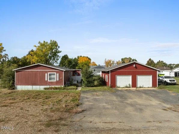 3817 2nd Ave E, Williston, ND 58801