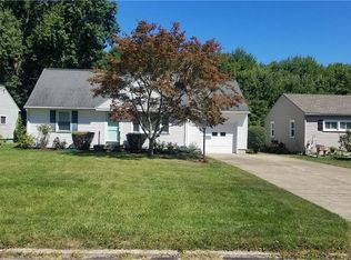 880 Afton Ave, Youngstown, OH