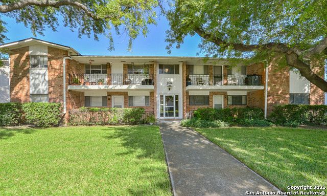 1st image of 209 W Silver Sands Dr #8