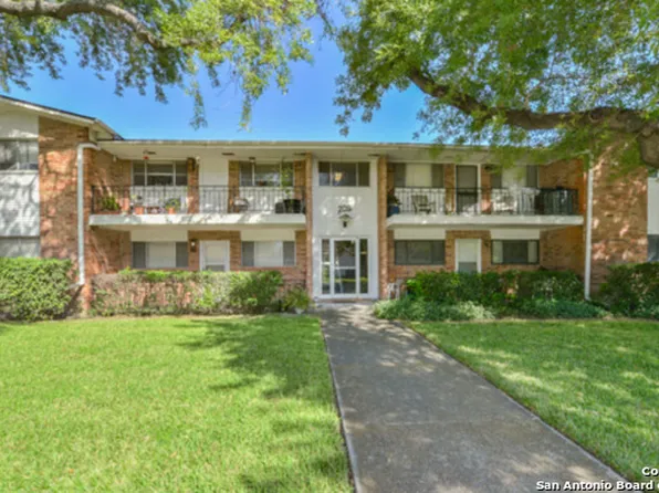 209 W Silver Sands Dr #8, San Antonio, TX 78216