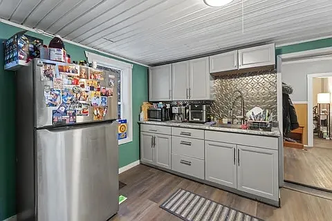 3 bed, 1400 sqft, $2,000 — Photo 4