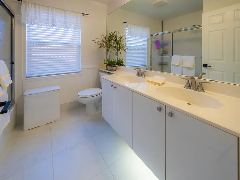10849 Bal Harbor Dr — Photo 53