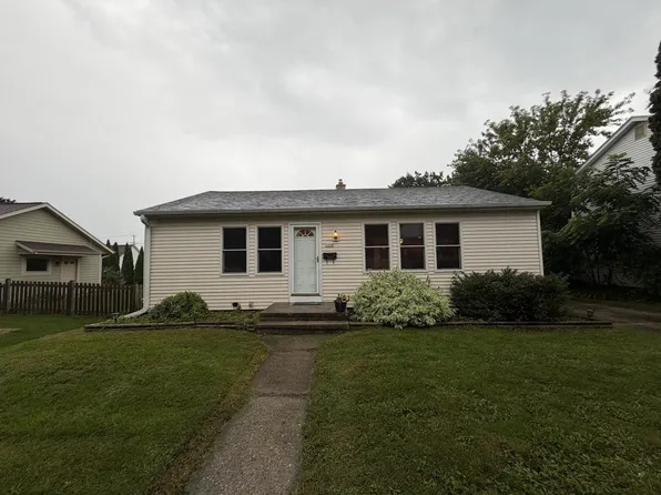 1028 8th AVENUE, Grafton, WI 53024