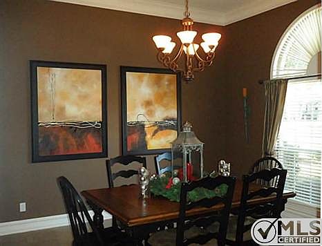 5th image of 1514 Rosewood Dr