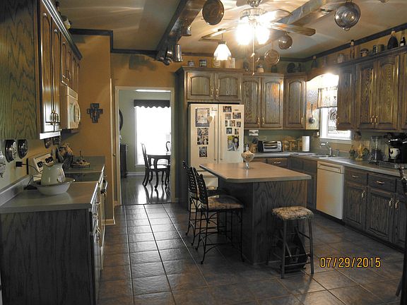 5th image of 125 Caitlin Dr