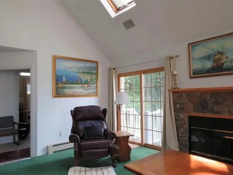 48 Bellevue Ave — Photo 7