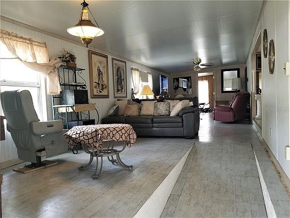 3rd image of 3311 Dale Anne Dr