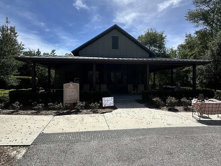 228 Dalton Cir — Photo 42