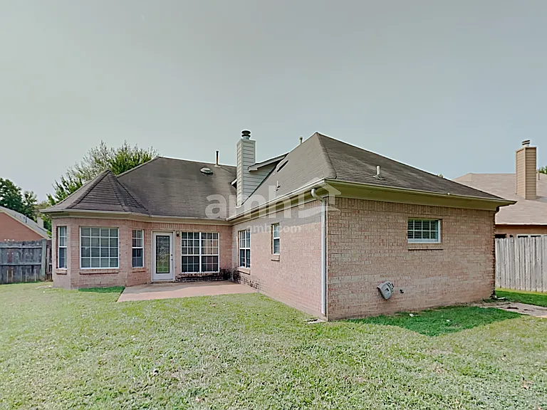5376 Milton Ridge Dr — Photo 18