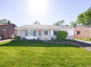 8749 Liberty Blvd, Westland, MI 48185