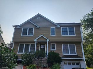 151 Sunrise Ter, Cedar Grove, NJ 07009