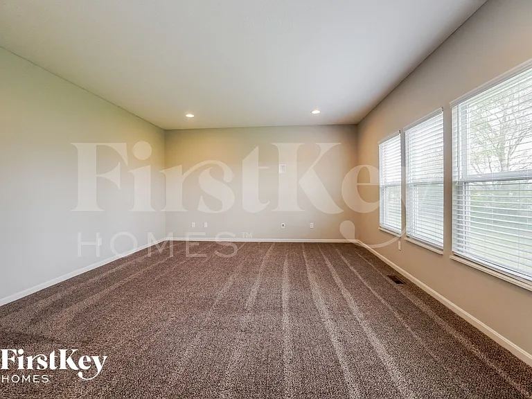 5 Hemingway Ave — Photo 13