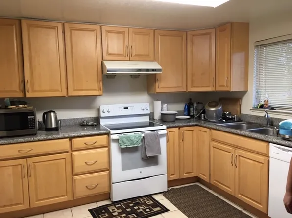 22484 Riverside Dr APT 5, Cupertino, CA 95014