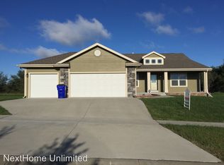 1606 Lariat Ln, Junction City, KS 66441