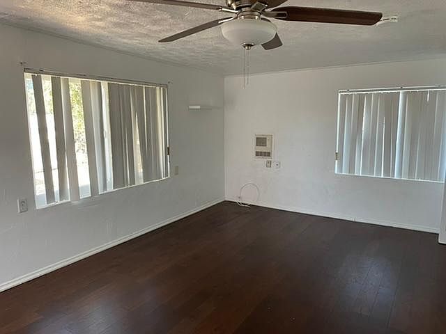 1st image of 5702 Roanoke St #B