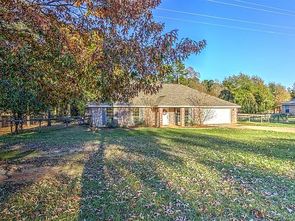 3rd image of 1154 County Road 723