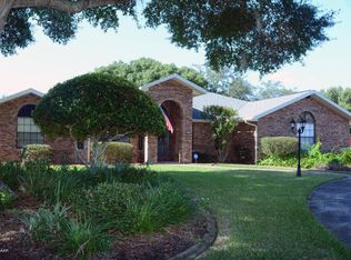 525 Bernasek Dr, Debary, FL 32713