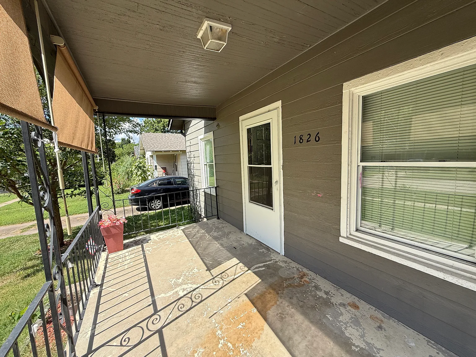 4 bed, 1116 sqft, $1,425 — Photo 3