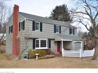6 Peppercorn Ln, East Granby, CT 06026