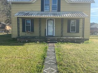 701 E 3rd St, Carlisle, AR 72024