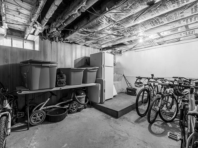 17 5th Ave #1 — Photo 33