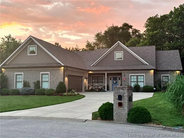 4517 Augusta National Drive, Floyds Knobs, IN 47119
